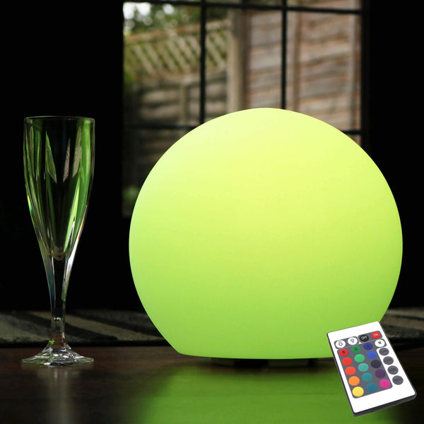 Sengelampe til stikudtag, 25cm flerfarvet LED bold med fjernbetjening
