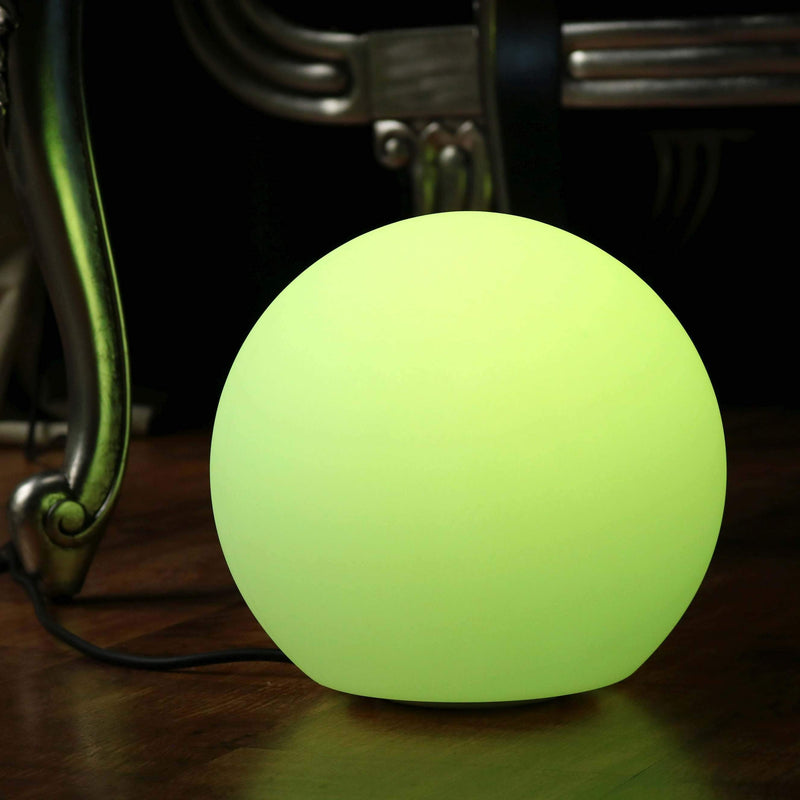Sengelampe til stikudtag, 20cm flerfarvet LED bold med fjernbetjening