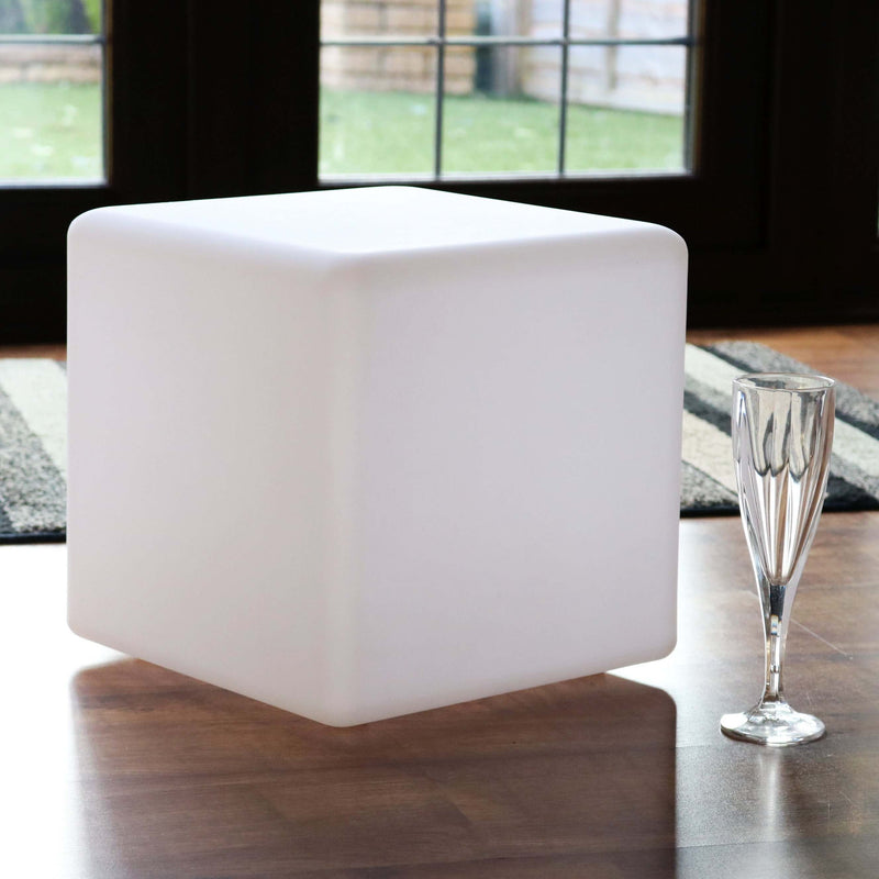 Moderne bordlampe til lounge soveværelse, 30cm kube, LED E27 varm hvid